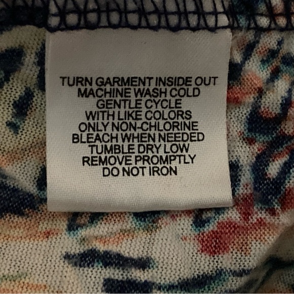 Women’s Inspire Blouse Size XL Multicolor Pattern - Picture 8 of 9